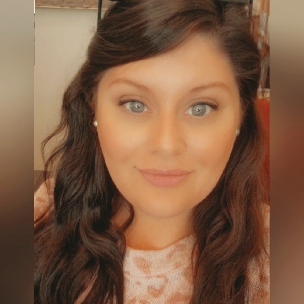 Meet your Posher, Tiffany